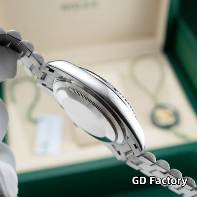 Rolex Replica Day-Date Watch 228236-0004
