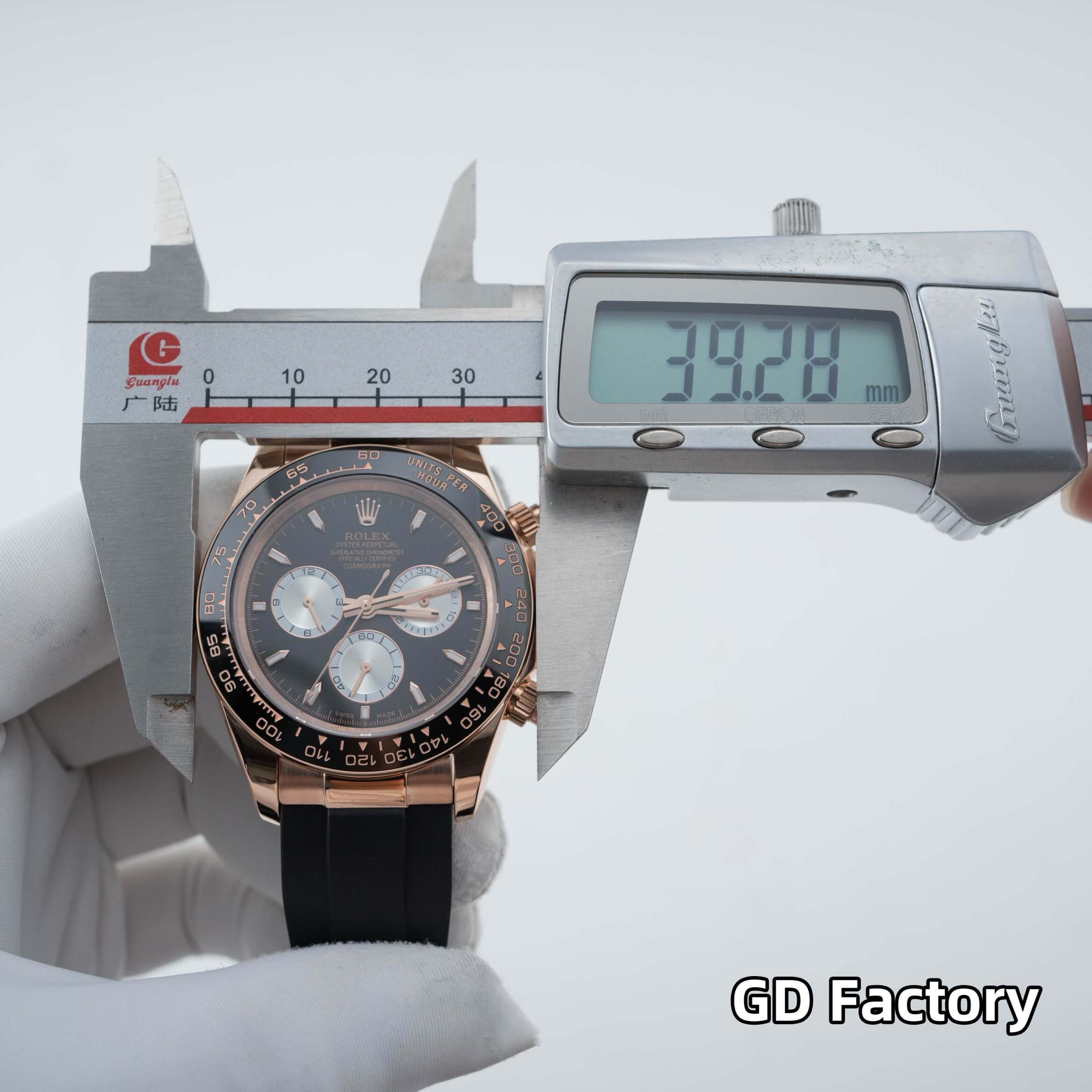 Rolex Replica Cosmograph Daytona Watch 126515LN-0002