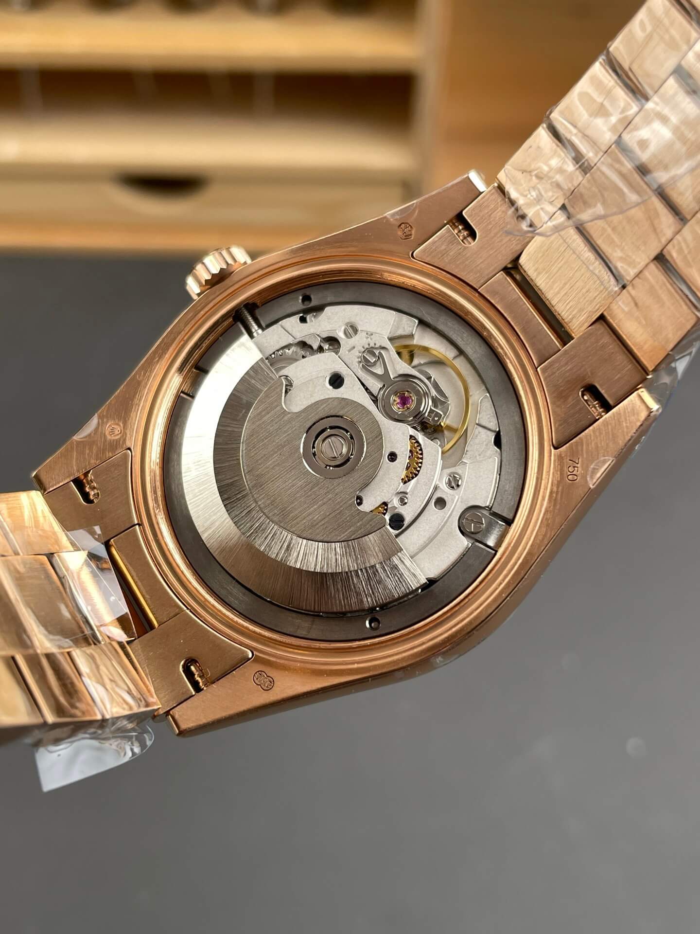 Rolex Replica Day-Date Super Clone Watch Gain Weight Version 128235-0085