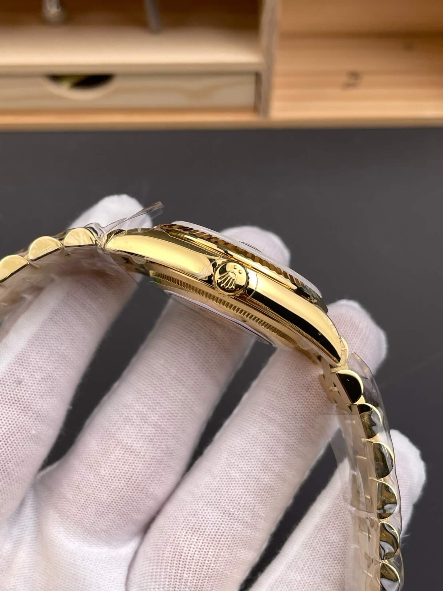Rolex Replica Day-Date Super Clone Watch Gain Weight Version 128238-0069