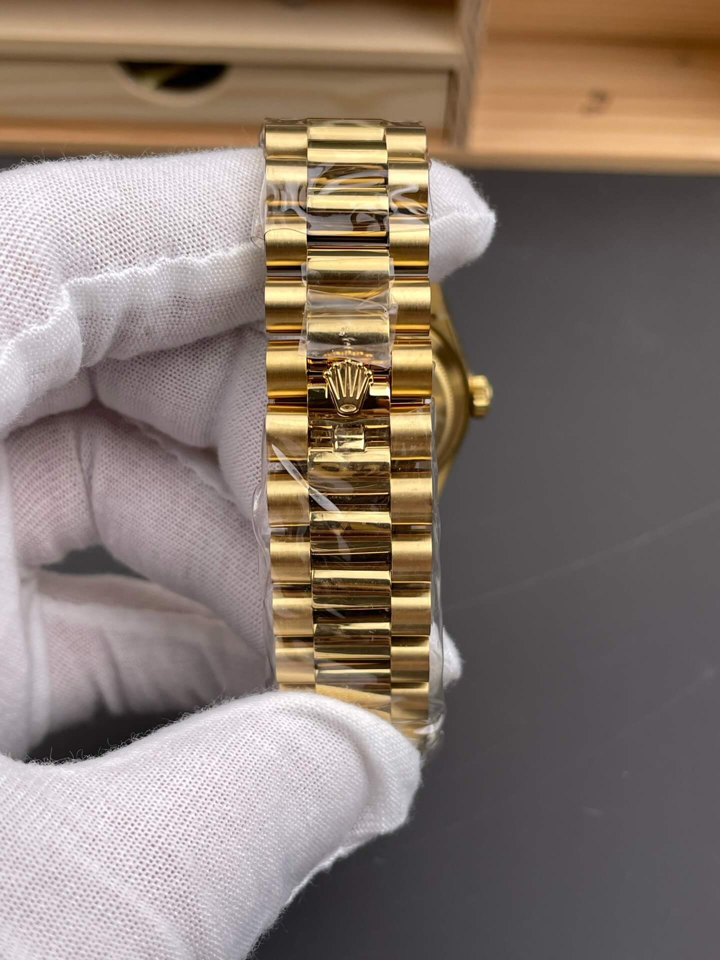 Rolex Replica Day-Date Super Clone Watch Gain Weight Version 128238-0069