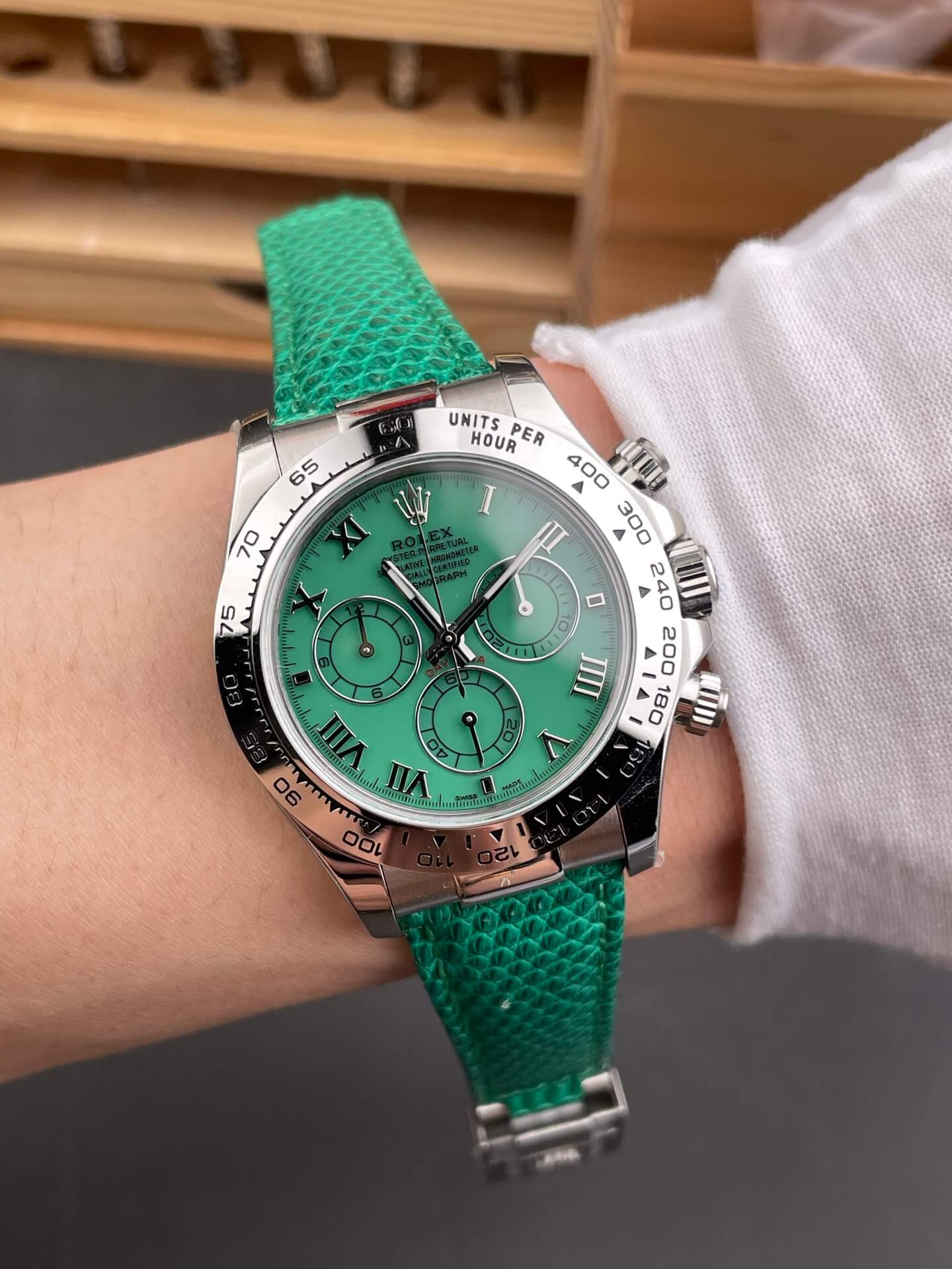 Rolex Replica Cosmograph Daytona Beach Green Super Clone Watch 116519
