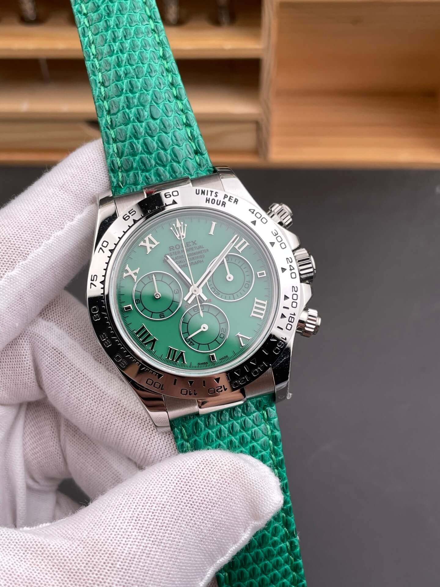 Rolex Replica Cosmograph Daytona Beach Green Super Clone Watch 116519