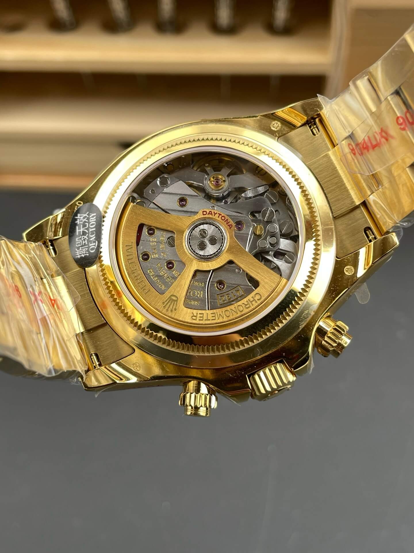 Rolex Replica Cosmograph Daytona Le Mans Super Clone Watch Gain Weight Version 126528LN