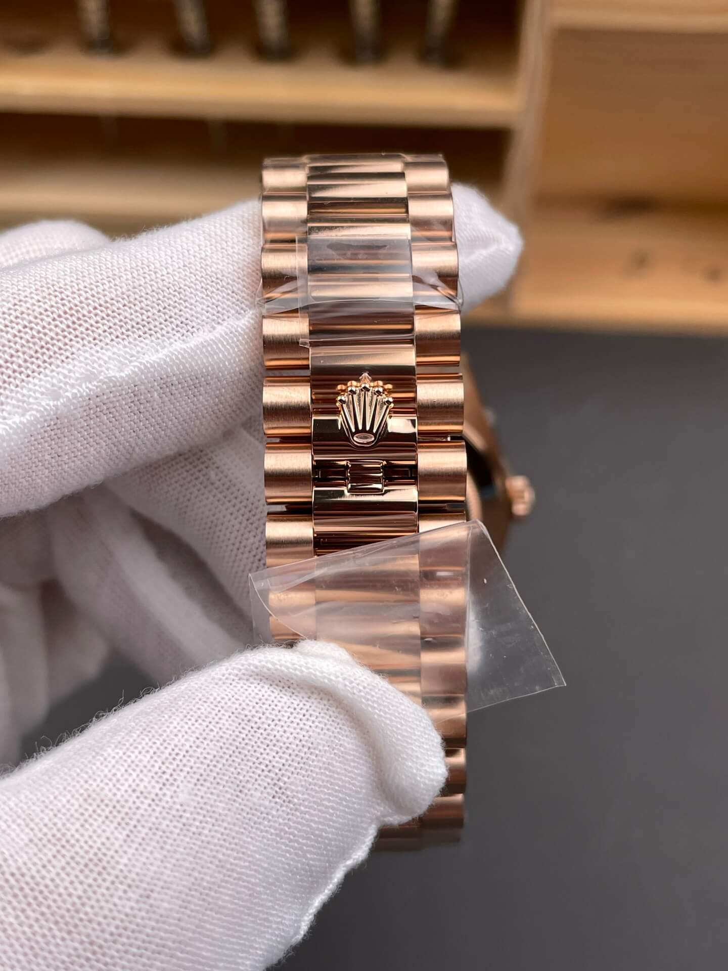 Rolex Replica Day-Date Super Clone Watch Gain Weight Version 228235-0025