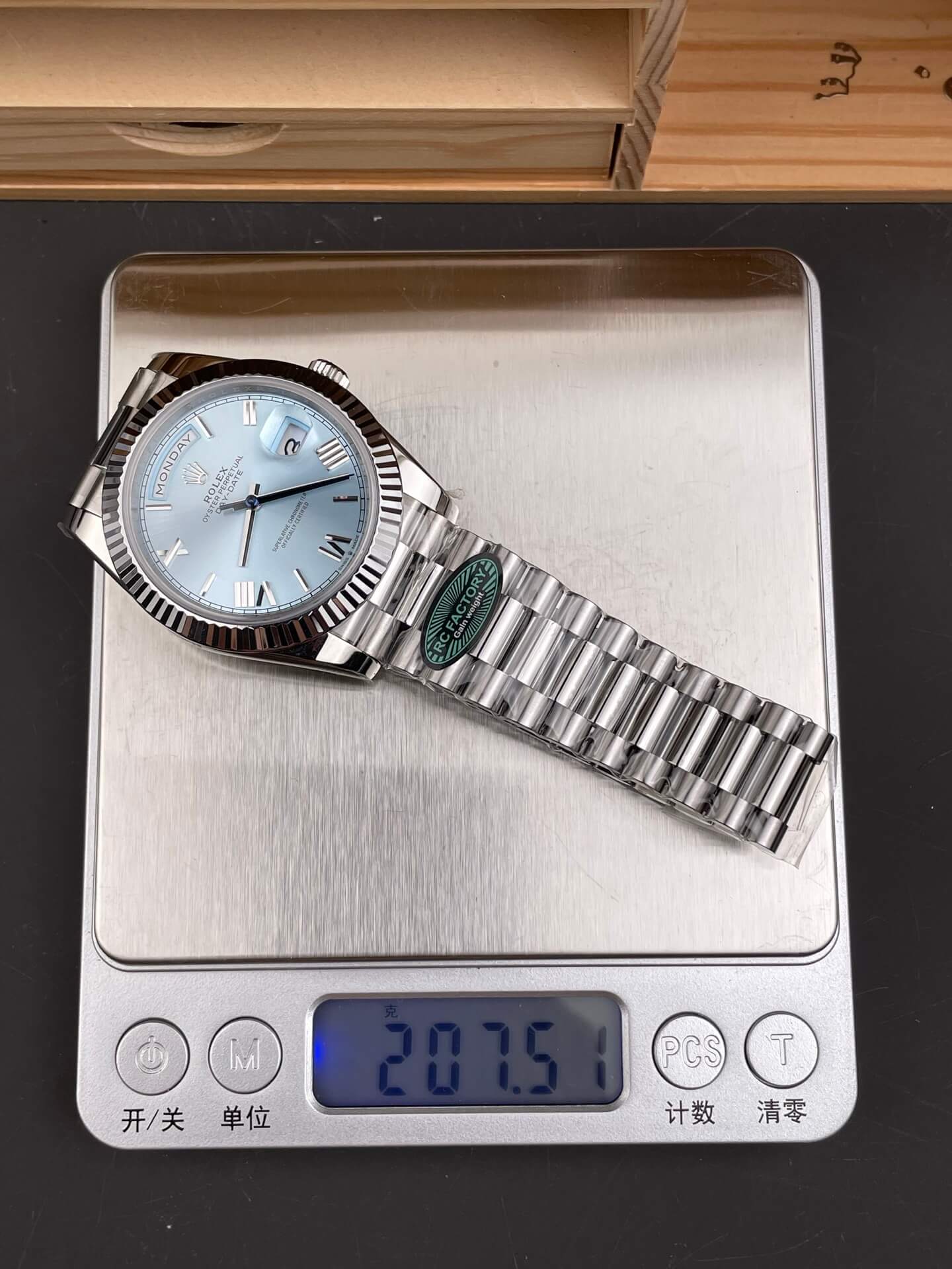 Rolex Replica Day-Date Super Clone Watch Gain Weight Version 228236-0012