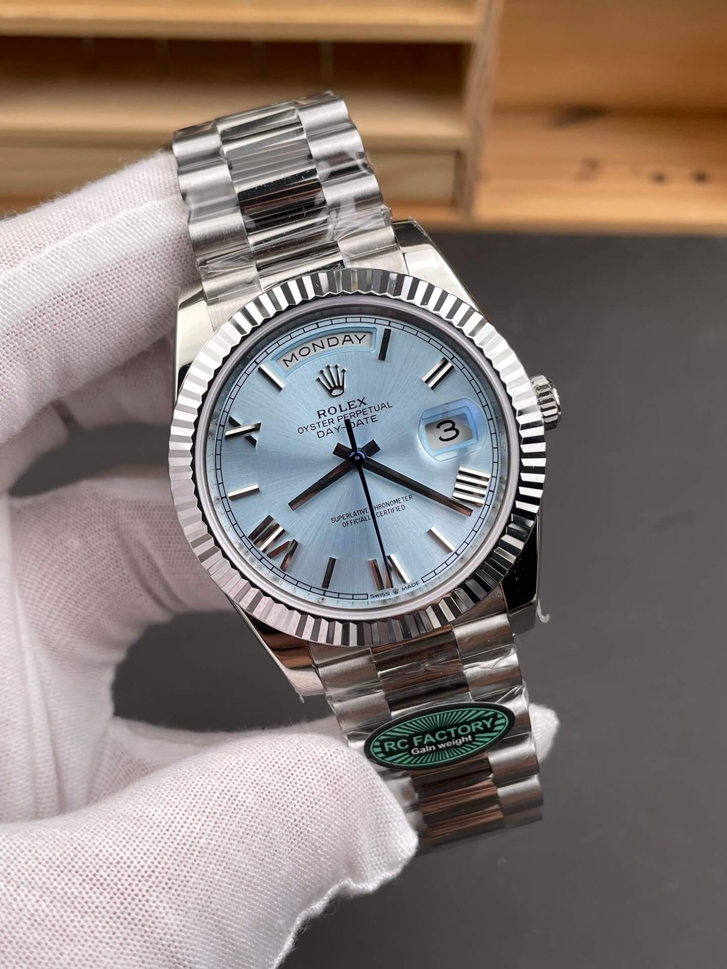 Rolex Replica Day-Date Super Clone Watch Gain Weight Version 228236-0012