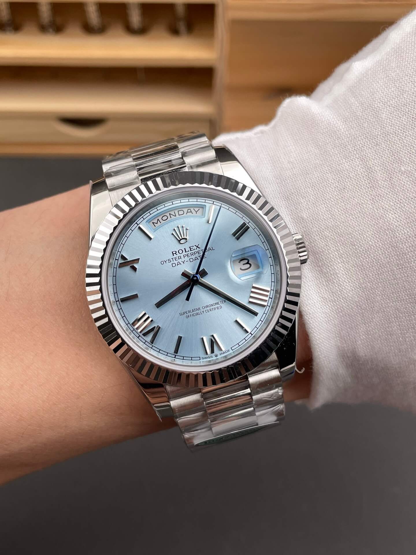Rolex Replica Day-Date Super Clone Watch Gain Weight Version 228236-0012