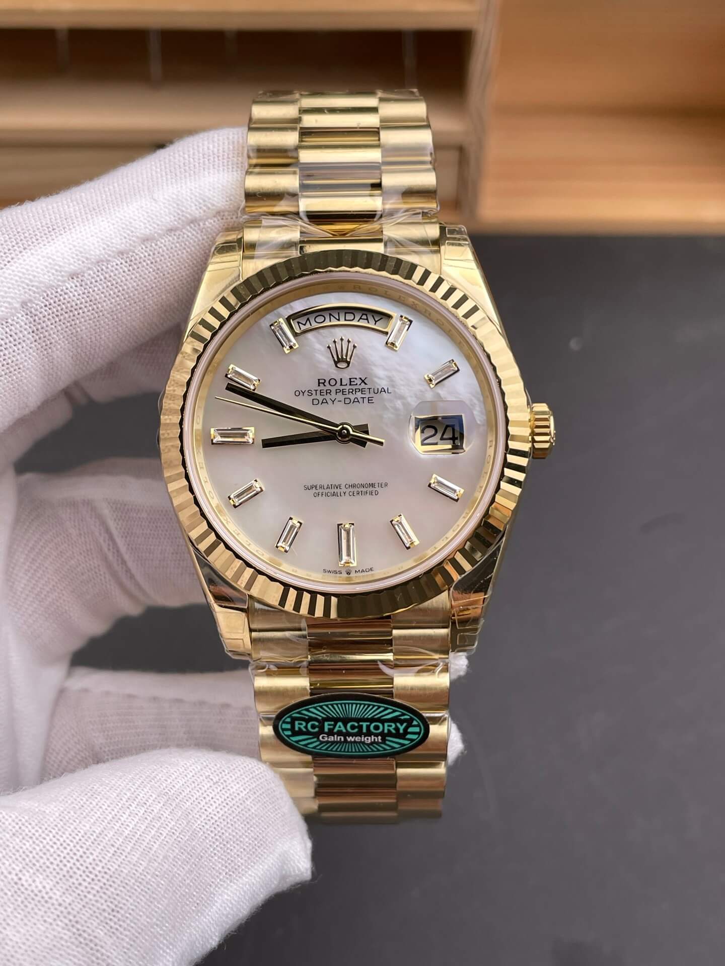 Rolex Replica Day-Date Super Clone Watch Gain Weight Version 228238-0071
