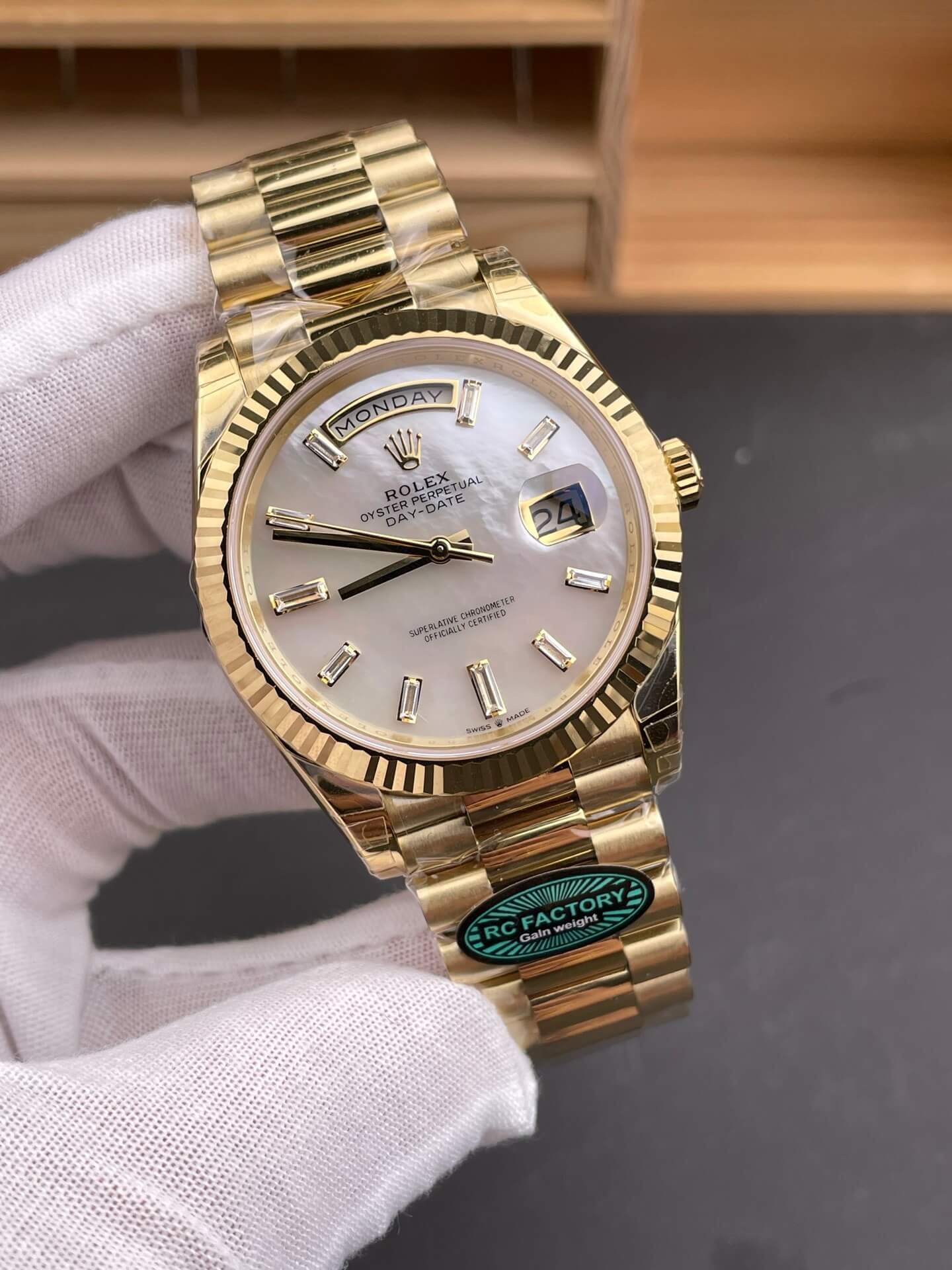Rolex Replica Day-Date Super Clone Watch Gain Weight Version 228238-0071