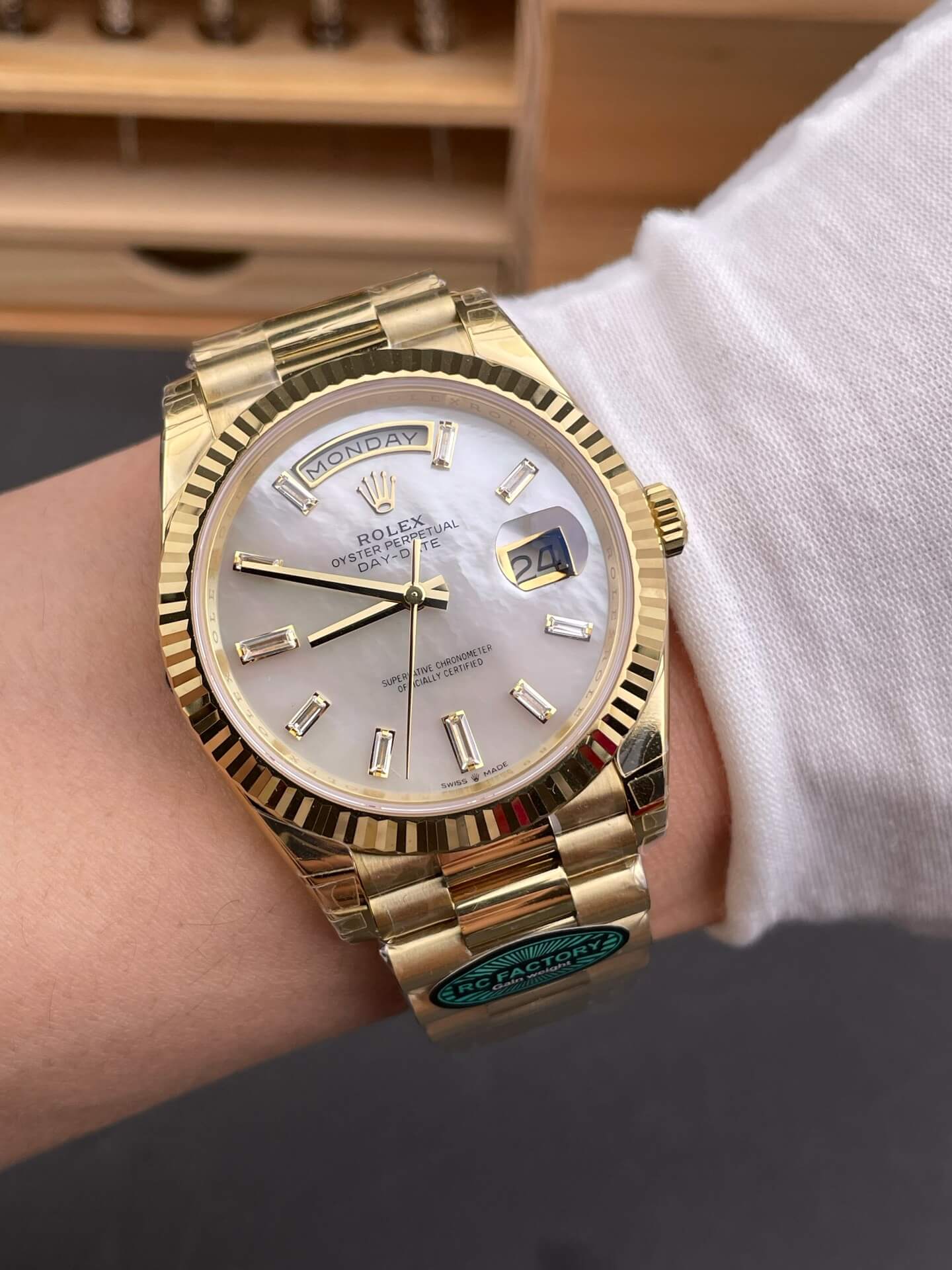 Rolex Replica Day-Date Super Clone Watch Gain Weight Version 228238-0071
