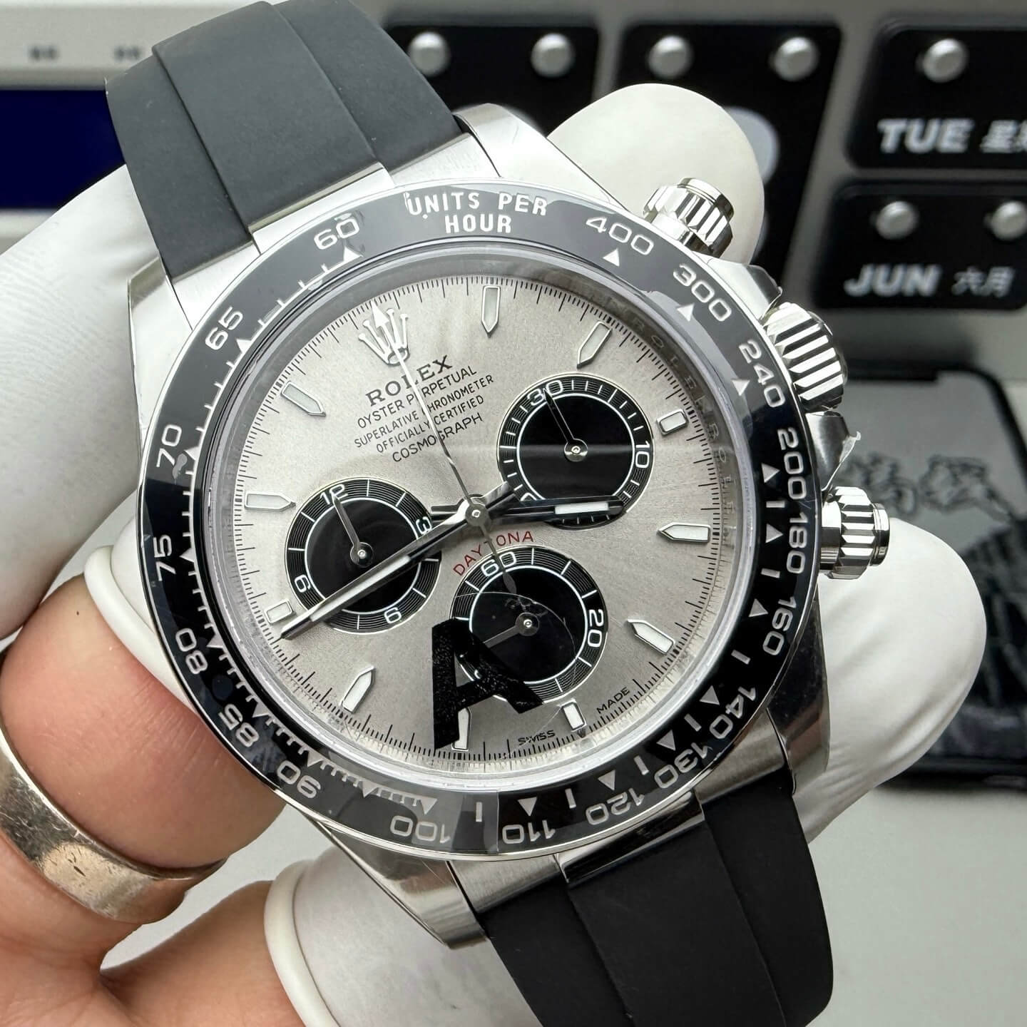 Rolex Replica Cosmograph Daytona Super Clone Watch Gain Weight Version 126519LN-0006