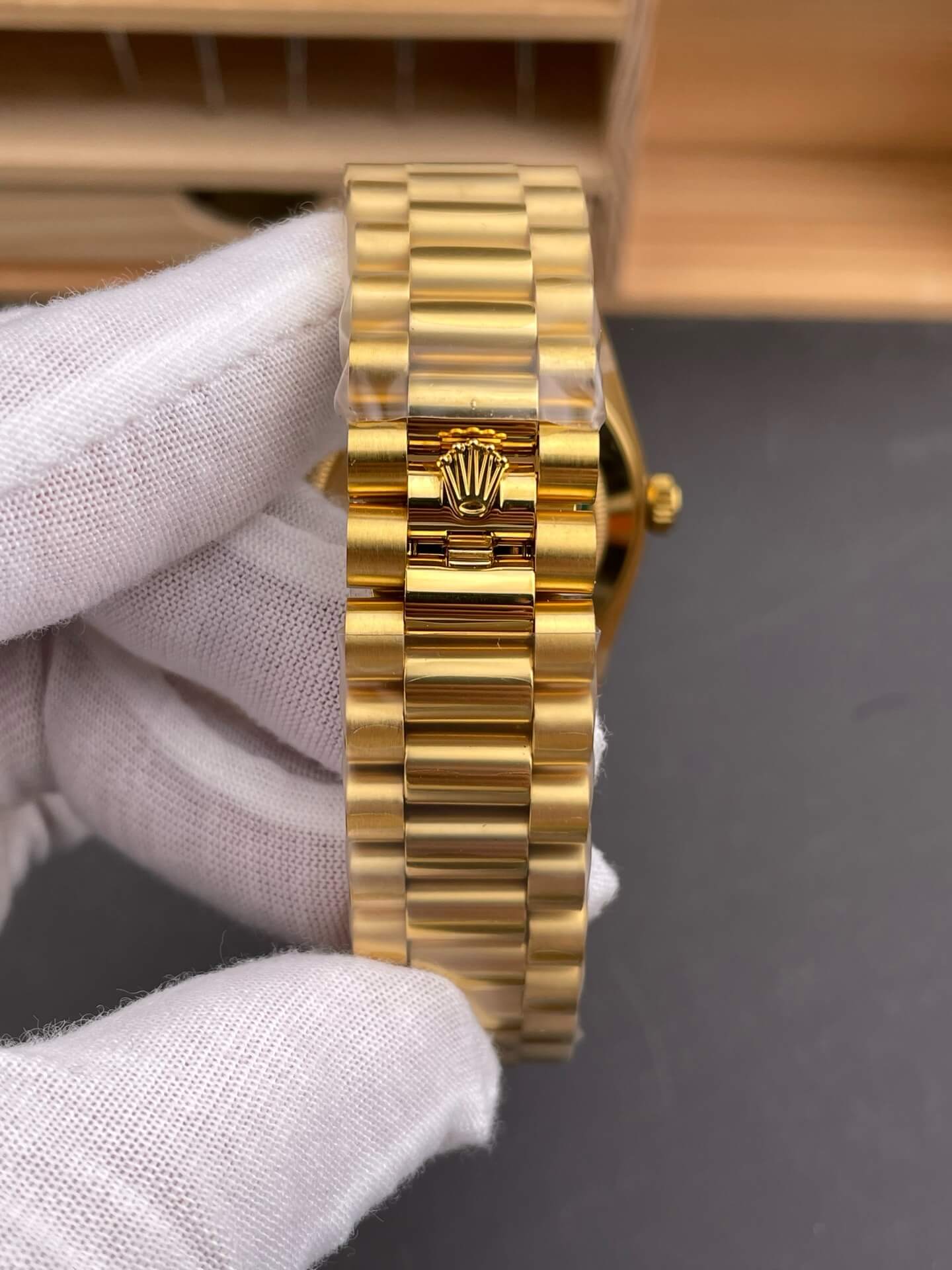 Rolex Replica Day-Date Super Clone Watch Gain Weight Version 228238-0004