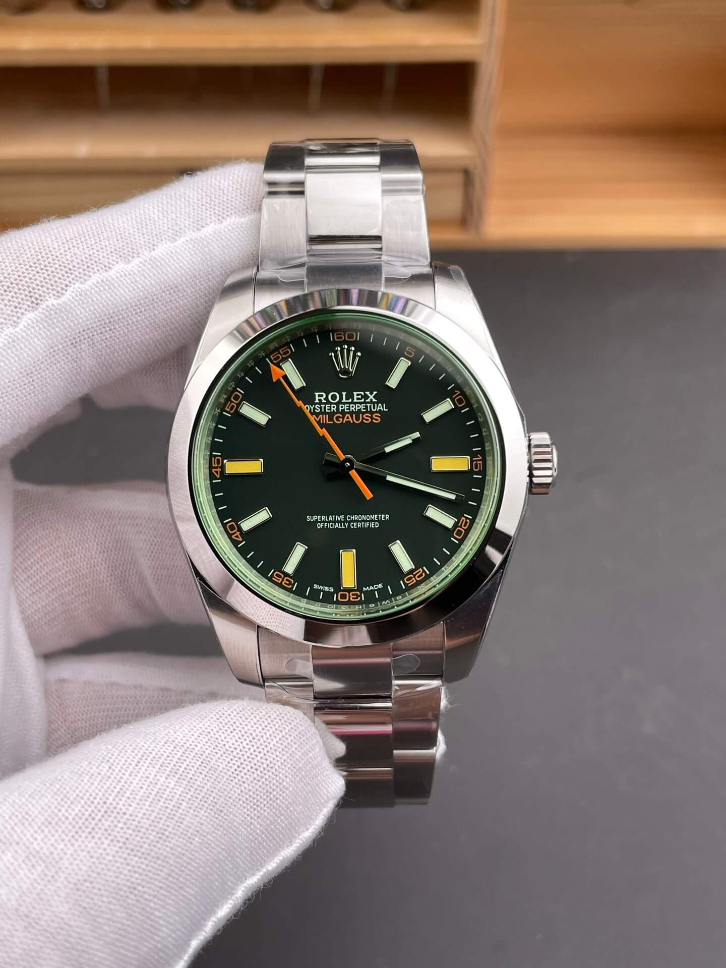 Rolex Replica Oyster Perpetual Milgauss Super Clone Watch 116400GV-0001