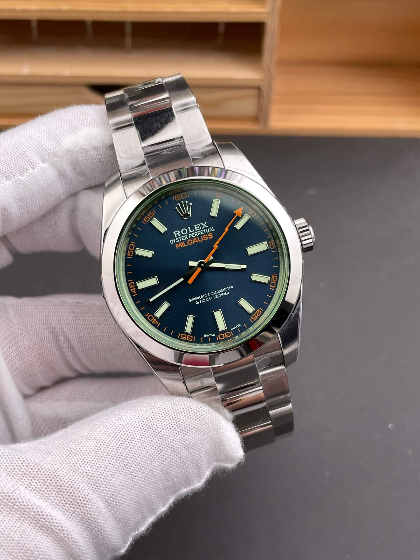Rolex Replica Oyster Perpetual Milgauss Super Clone Watch 116400GV-0002