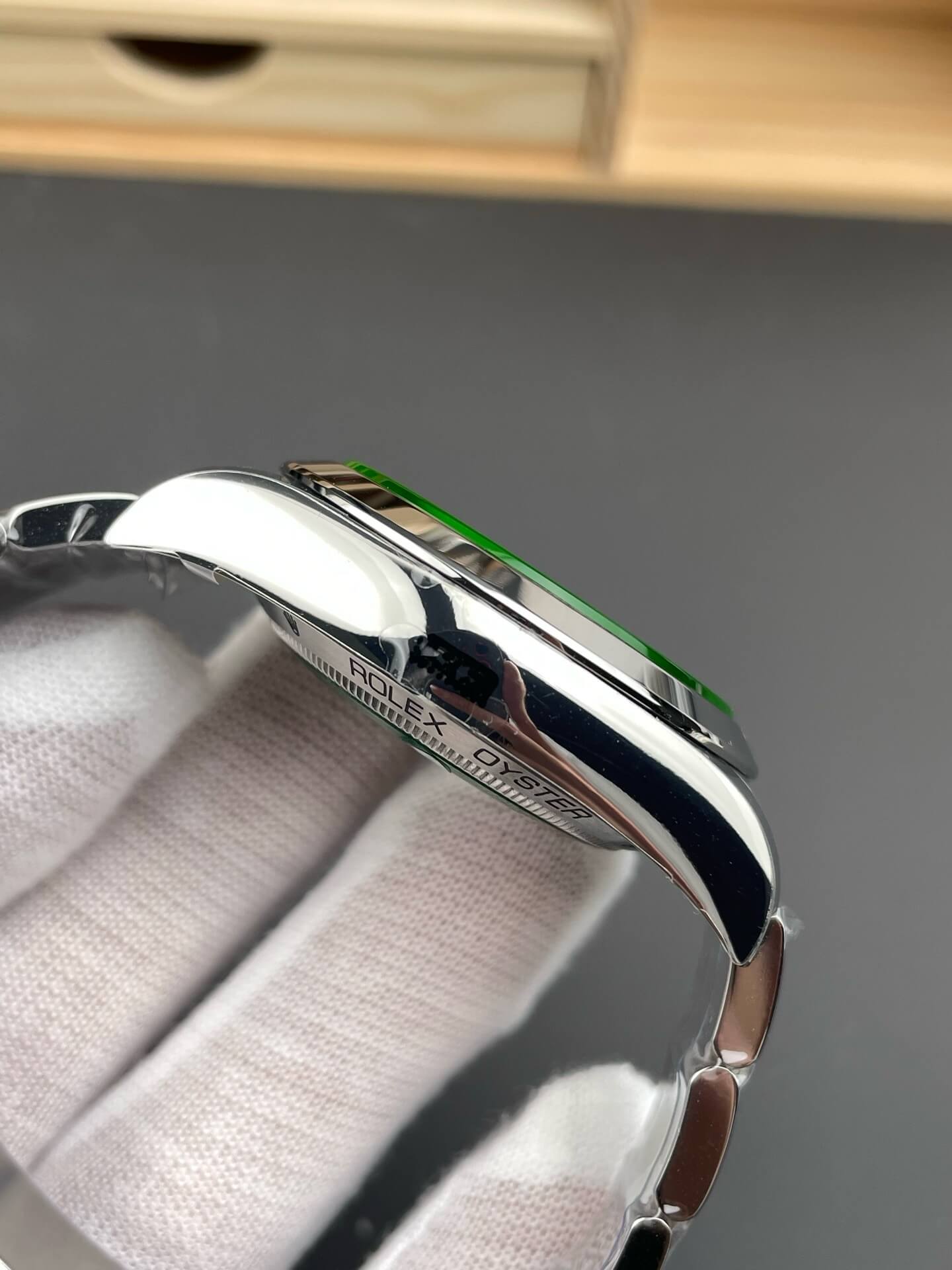 Rolex Replica Oyster Perpetual Milgauss Super Clone Watch 116400GV-0002 Rolex Replica Oyster Perpetual Milgauss Super Clone Watch 116400GV-0002