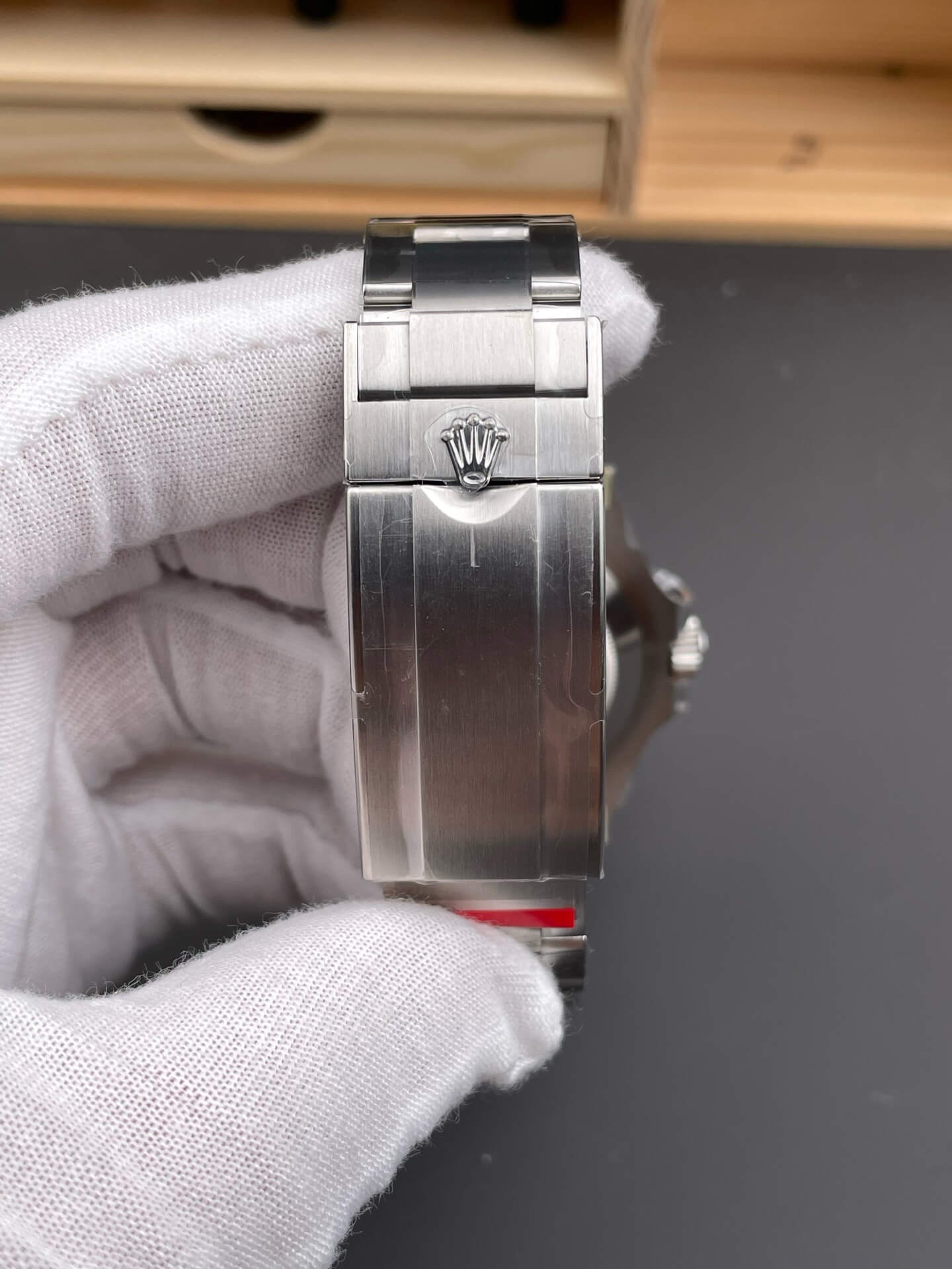 Rolex Replica Sea-Dweller Super Clone Watch 126600-0002 Rolex Replica Sea-Dweller Super Clone Watch 126600-0002
