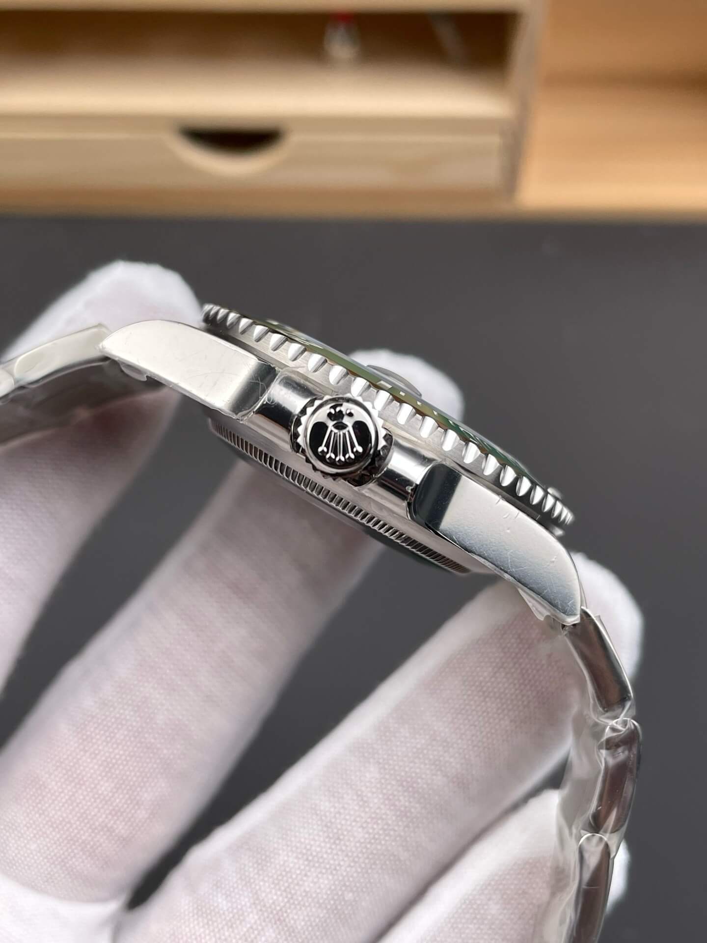 Rolex Replica Submariner Date Super Clone Watch 116610LV-0002 Rolex Replica Submariner Date Super Clone Watch 116610LV-0002