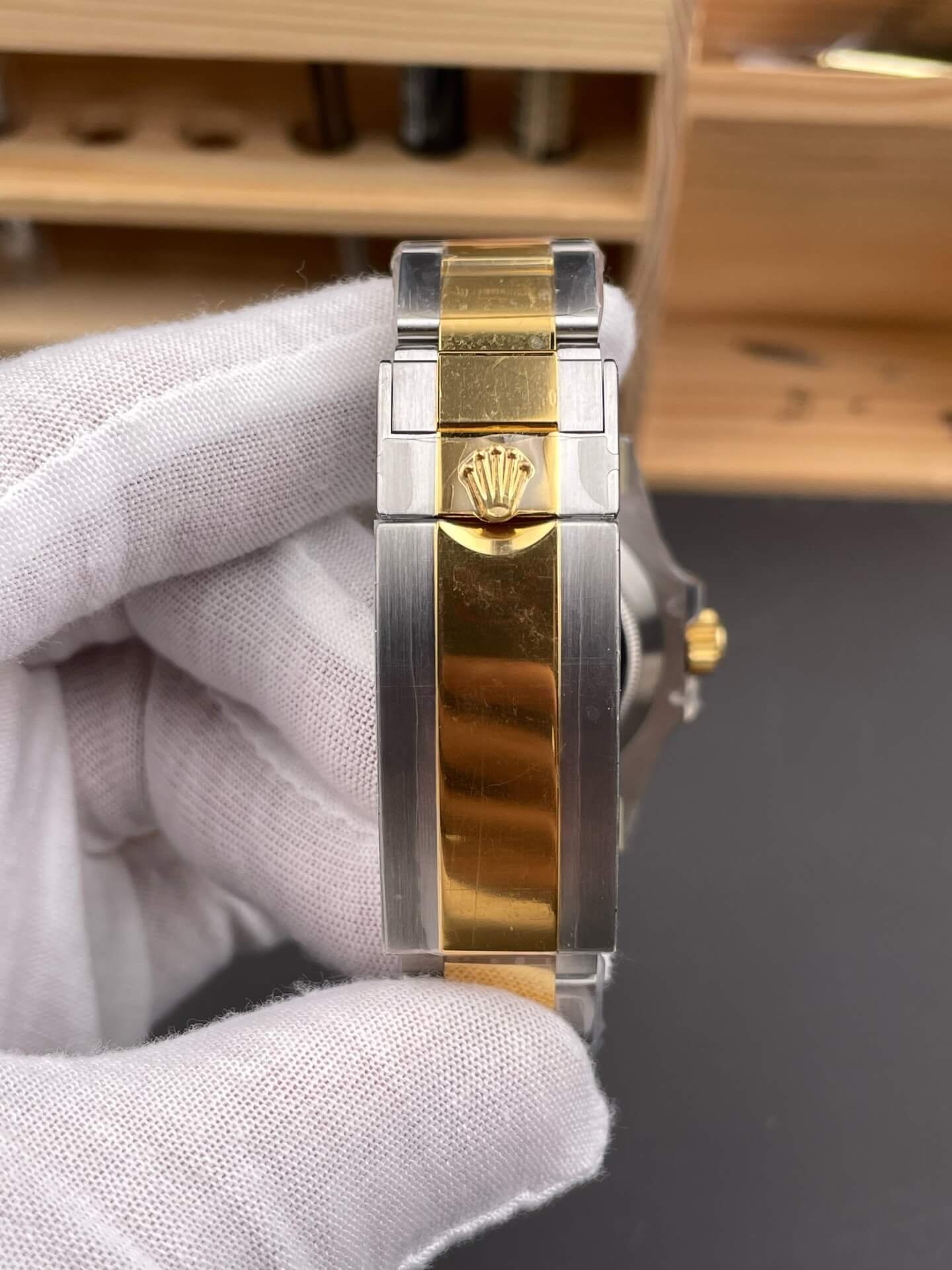 Rolex Replica Submariner Date Super Clone Watch 116613LB-0005 Rolex Replica Submariner Date Super Clone Watch 116613LB-0005