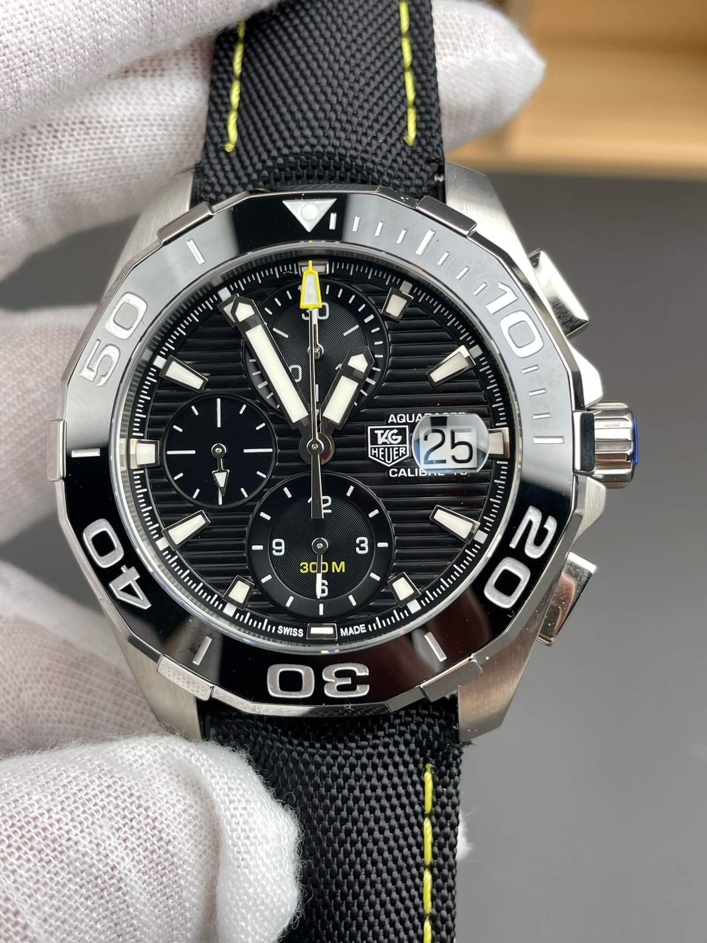 TAG Heuer Aquaracer Watch CAY211A.FC6361 TAG Heuer Aquaracer Watch CAY211A.FC6361