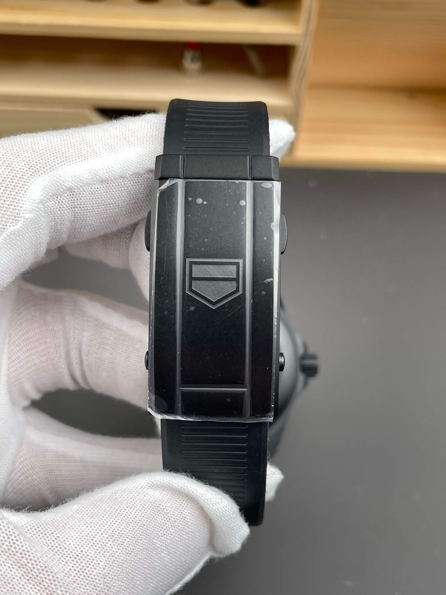 TAG Heuer Aquaracer Professional 300 Date Watch WBP201D.FT6197 TAG Heuer Aquaracer Professional 300 Date Watch WBP201D.FT6197