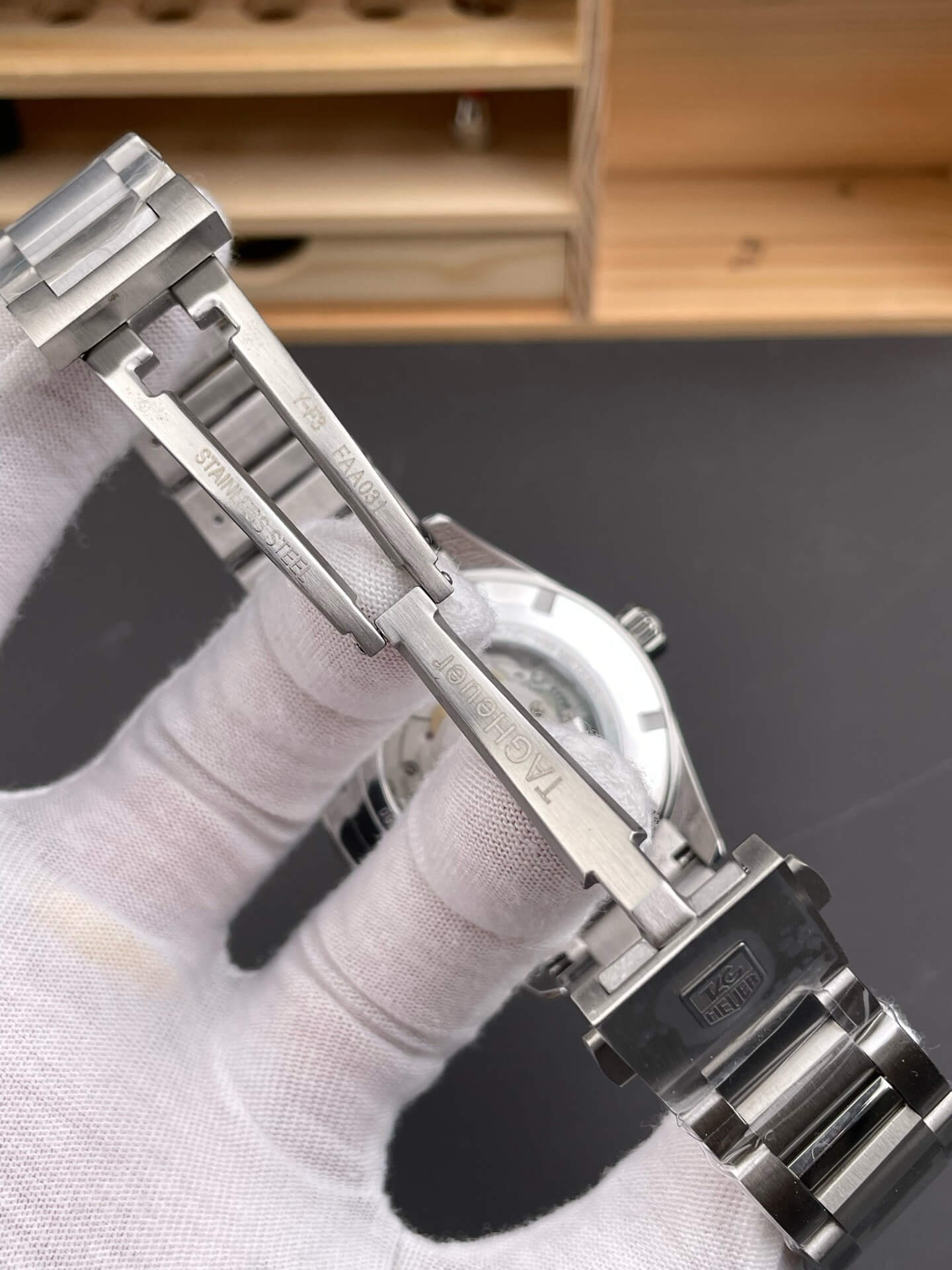 TAG Heuer Carrera Watch WAR201E.BA0723 TAG Heuer Carrera Watch WAR201E.BA0723