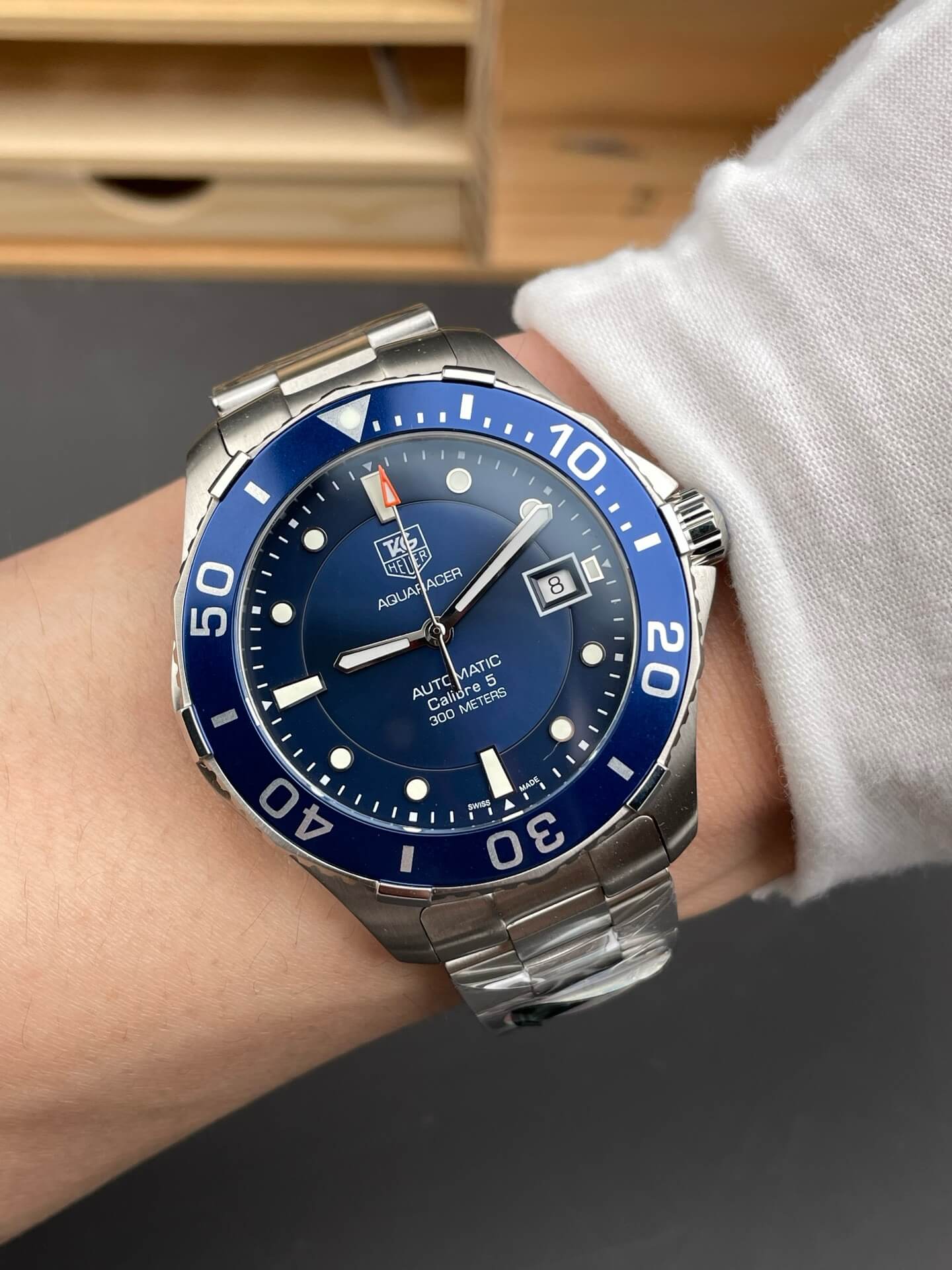 TAG Heuer Replica Aquaracer 300M Calibre 5 Super Clone Watch WAN2111.BA0822 TAG Heuer Replica Aquaracer 300M Calibre 5 Super Clone Watch WAN2111.BA0822