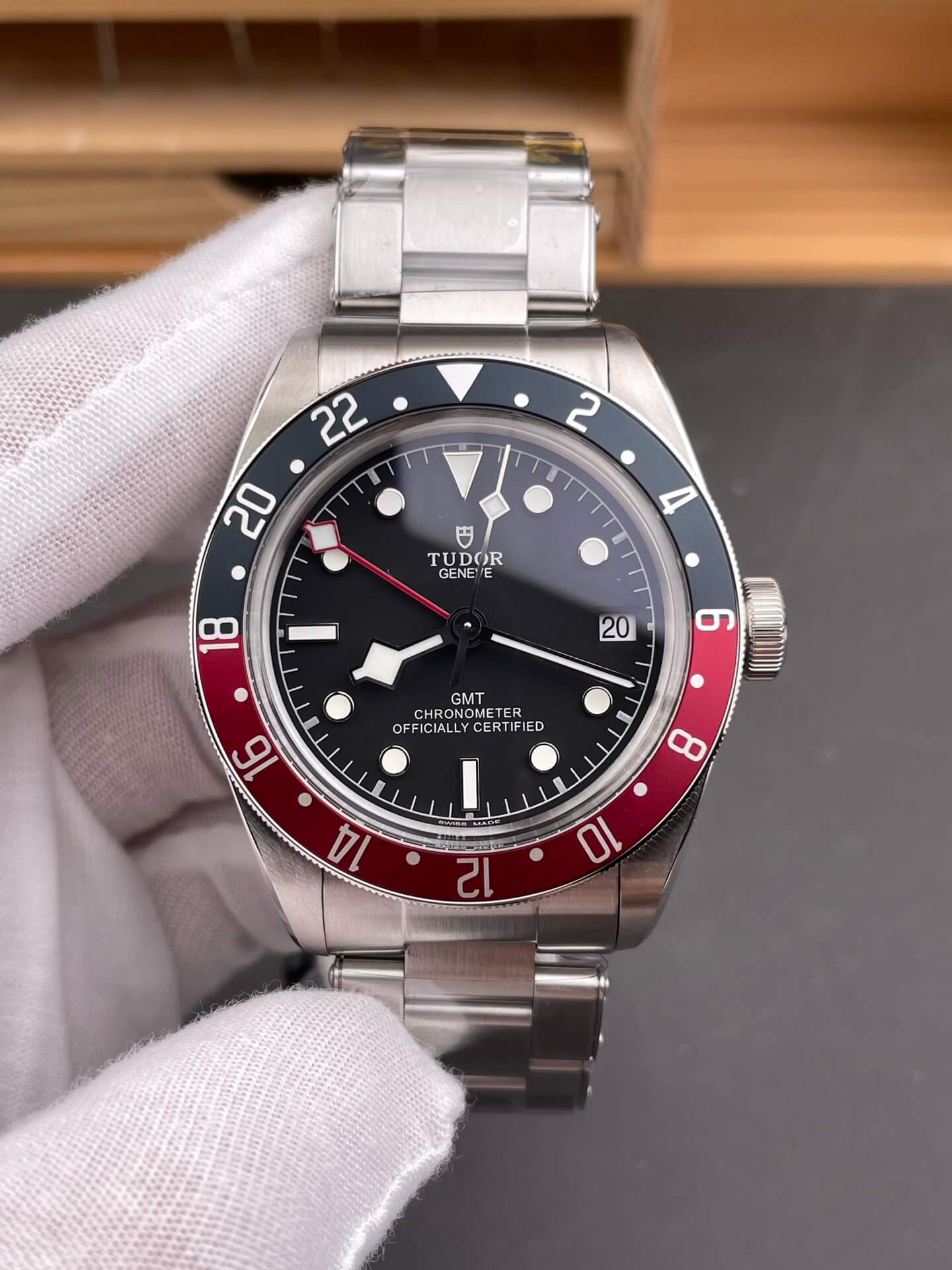 Tudor Replica Black Bay GMT Super Clone Watch M79830RB-0001