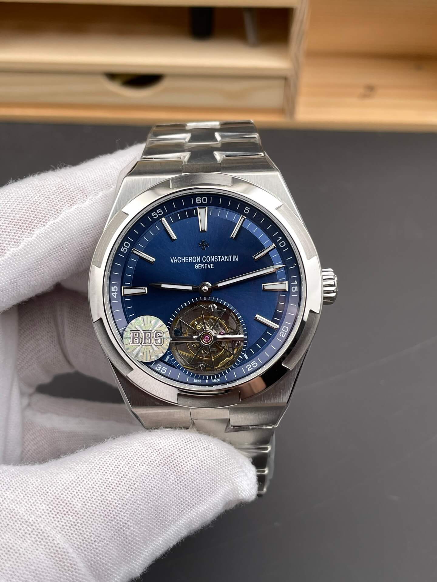 Vacheron Constantin Replica Overseas Super Clone Watch 6000V/110A-B544