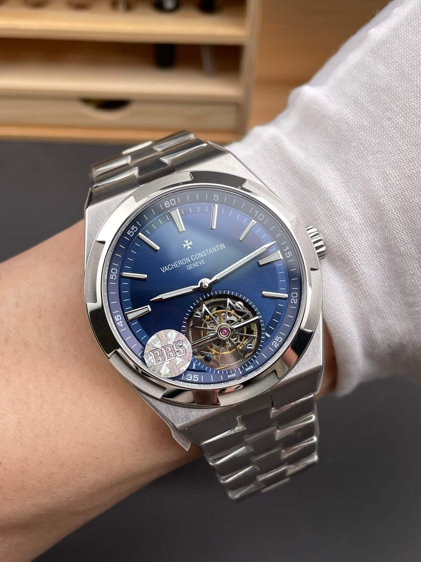 Vacheron Constantin Replica Overseas Super Clone Watch 6000V/110A-B544