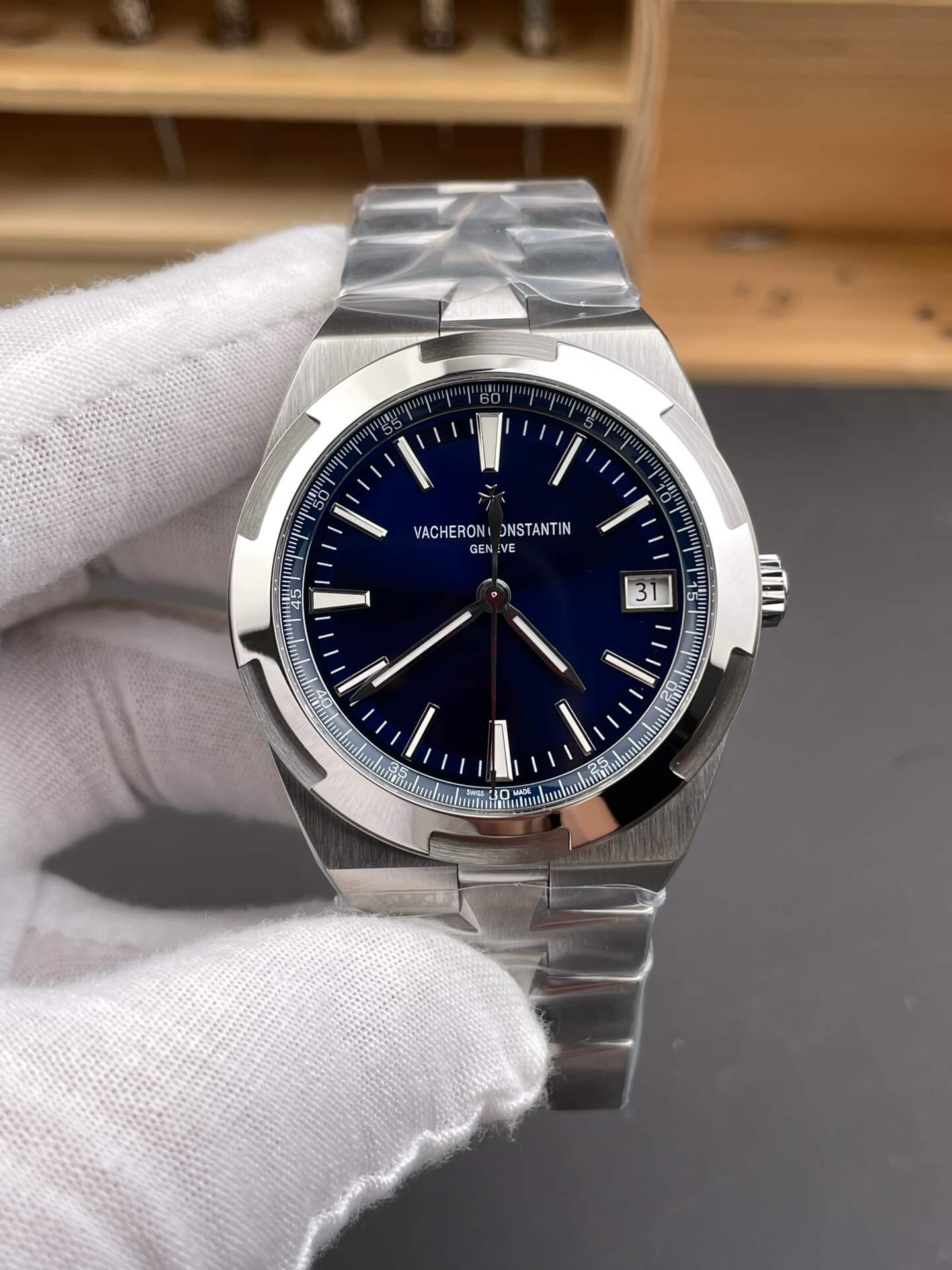 Vacheron Constantin Replica Overseas Super Clone Watch 4500V/210A-B128