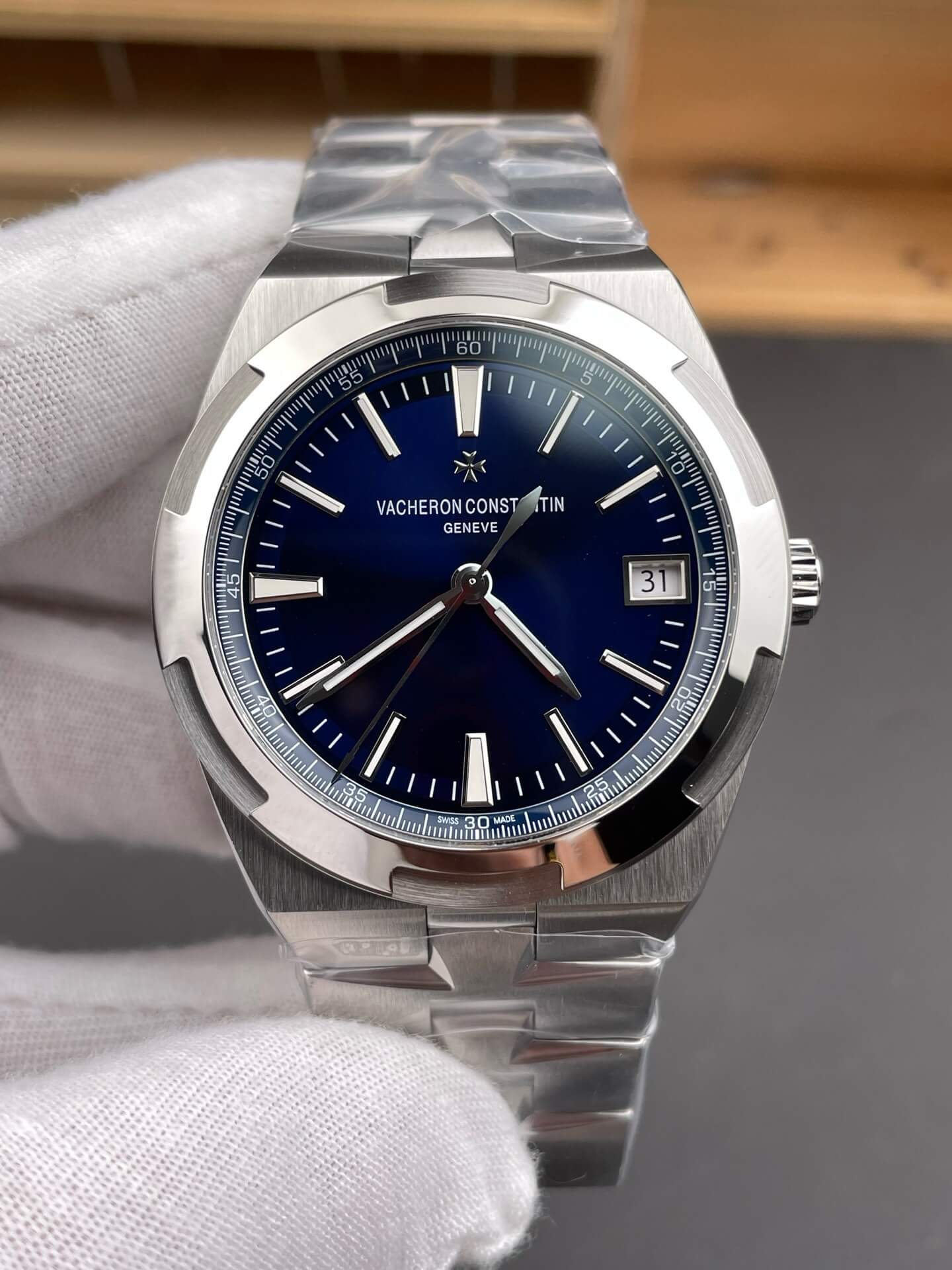 Vacheron Constantin Replica Overseas Super Clone Watch 4500V/210A-B128