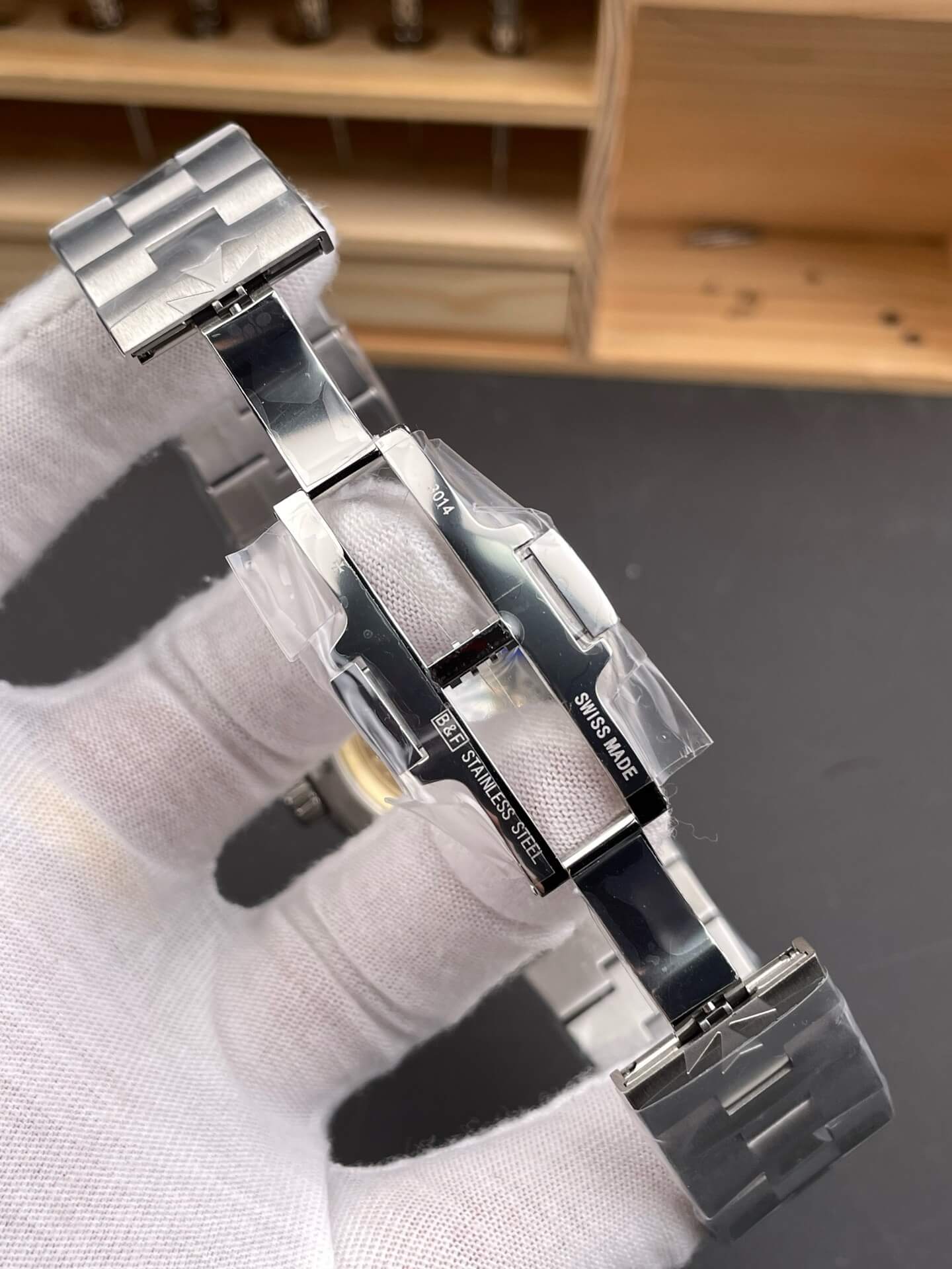 Vacheron Constantin Replica Overseas Super Clone Watch 4500V/210A-B128