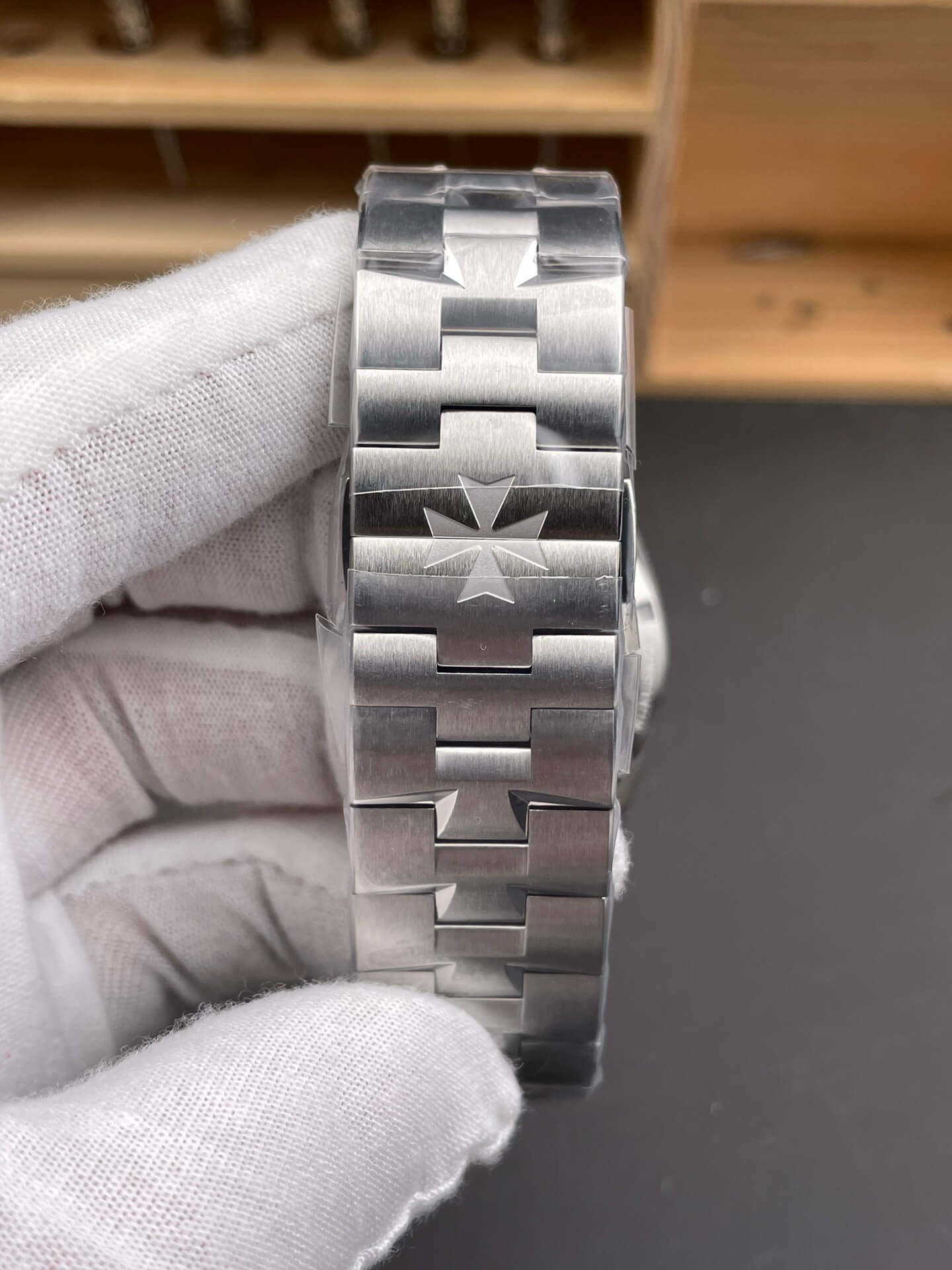 Vacheron Constantin Replica Overseas Super Clone Watch 4500V/210A-B128